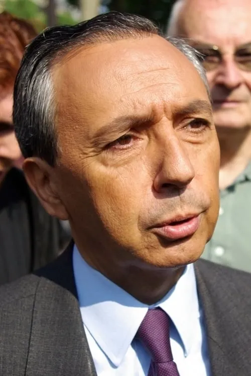 Aymeric Chauprade ha trabajado con Bruno Mégret en 1 ocasiones