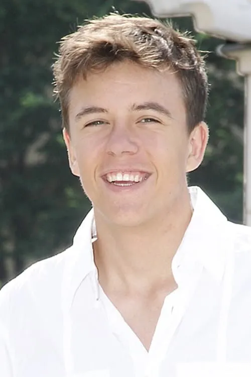 Bruno Schubert interpretando a Oskar Kessler