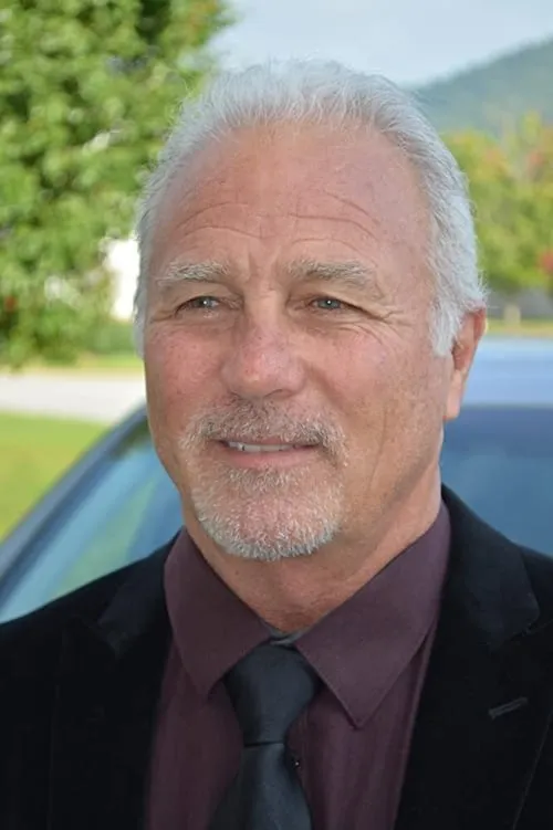 Bryan Renfro en su biografía y filmografía