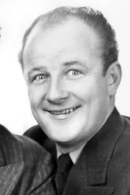 Peggy Hopkins Joyce ha trabajado con Budd Hulick en 1 ocasiones