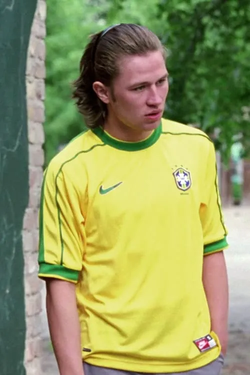 Bülent Akil interpretando a Tayfun