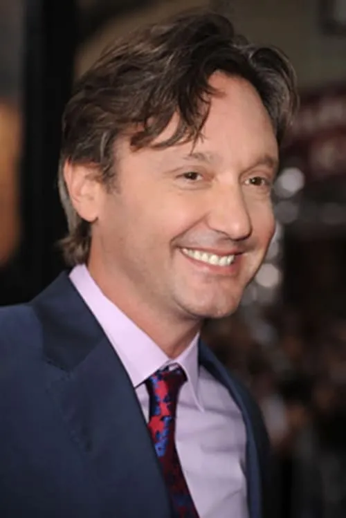 Burr Steers interpretando a Billy Henchman