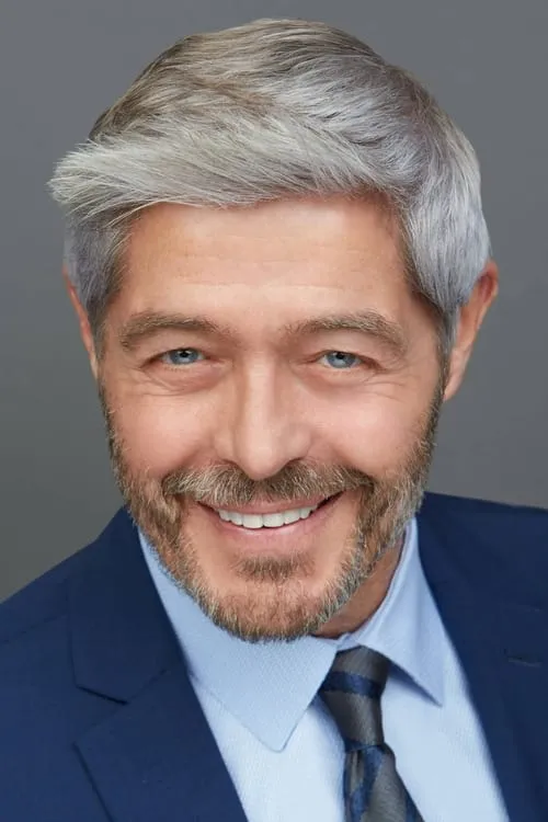 Charlisa Anderson ha trabajado con Buzz Leer en 1 ocasiones