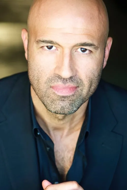 Mike Begovich ha trabajado con Byron Quiros en 1 ocasiones