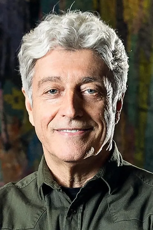 Caco Barcellos — personaje: Self - Host