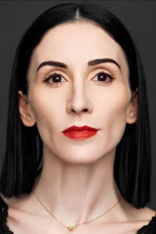 Nick Clark ha trabajado con Cait Mathis en 1 ocasiones