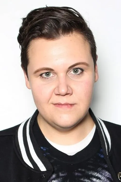 Caitlin Weierhauser interpretando a Flo