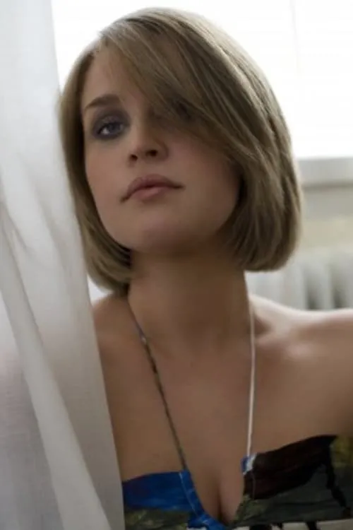 Cajsalisa Ejemyr interpretando a Victoria Pettersson