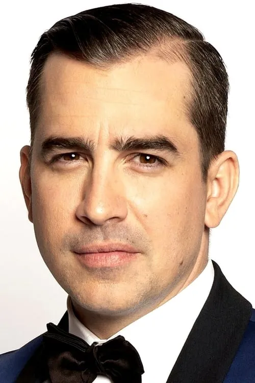 Callahan Walsh — personaje: Host