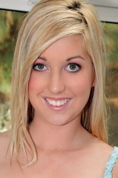 Callie Cobra interpretando a