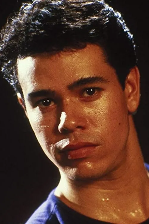 Tony Fields ha trabajado con Cameron English en 2 ocasiones