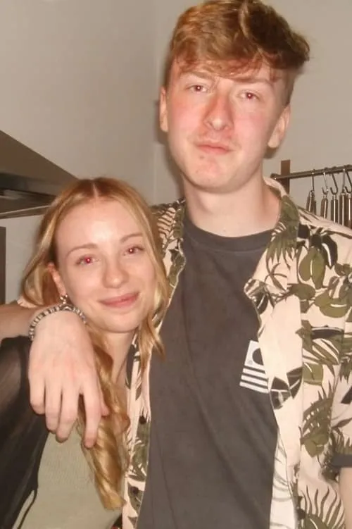 Seth Bate ha trabajado con Cameron Golding en 2 ocasiones