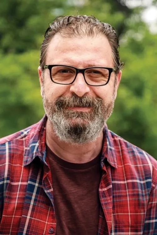 Can Yılmaz interpretando a Ismail