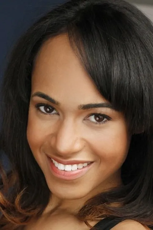 Trieste Kelly Dunn ha trabajado con Cara Ricketts en 2 ocasiones