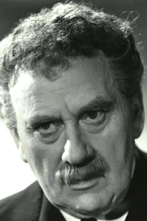 Mathilde Felumb Friis ha trabajado con Carl Alstrup en 2 ocasiones