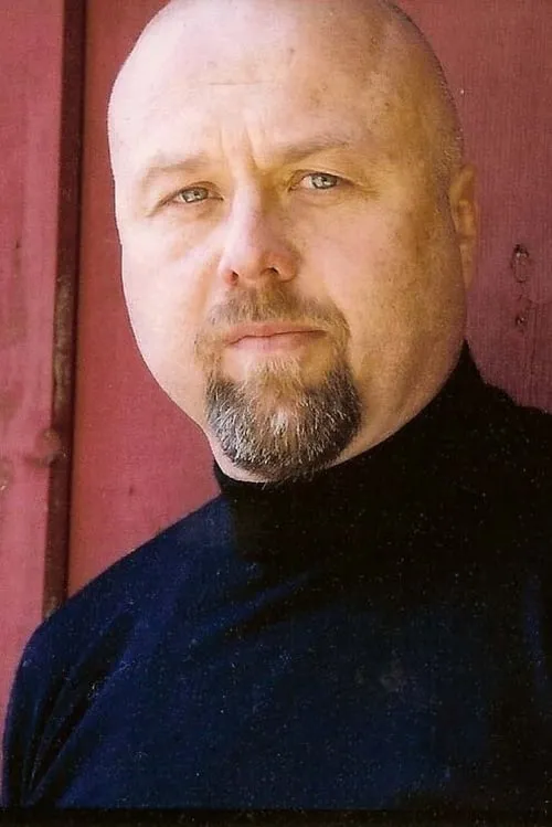 Carl Bauer interpretando a Stonemason