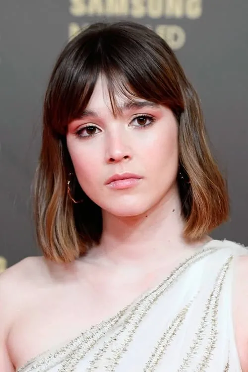 Carla Campra interpretando a Irene