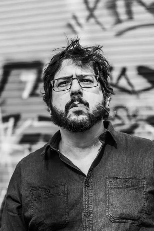 Carlos Atanes interpretando a Self