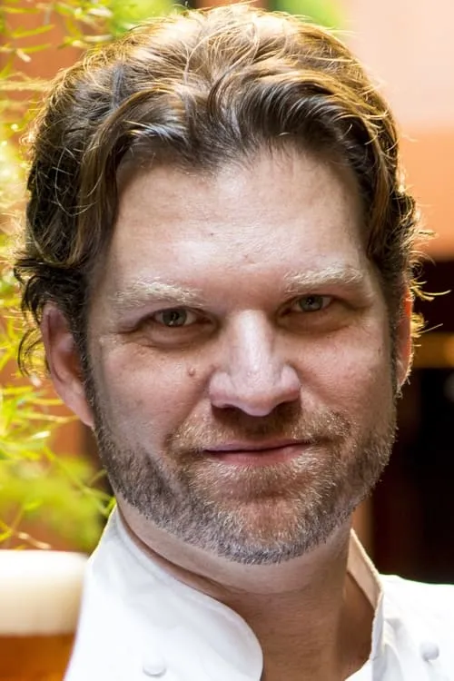 Carlos Bertolazzi — personaje: Self - Host