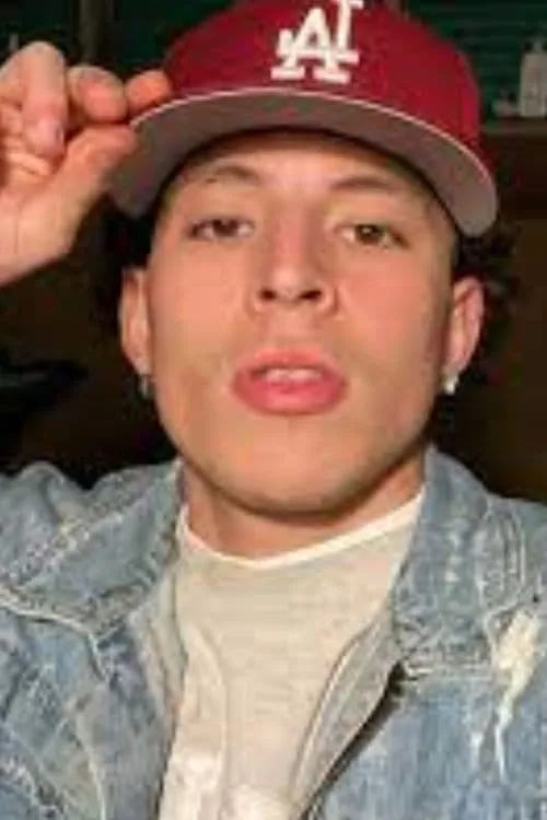 Brandon Bates ha trabajado con Carlos Menzies en 1 ocasiones