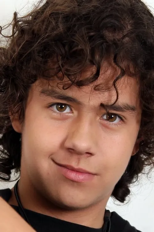 Carlos Meza interpretando a Andrés