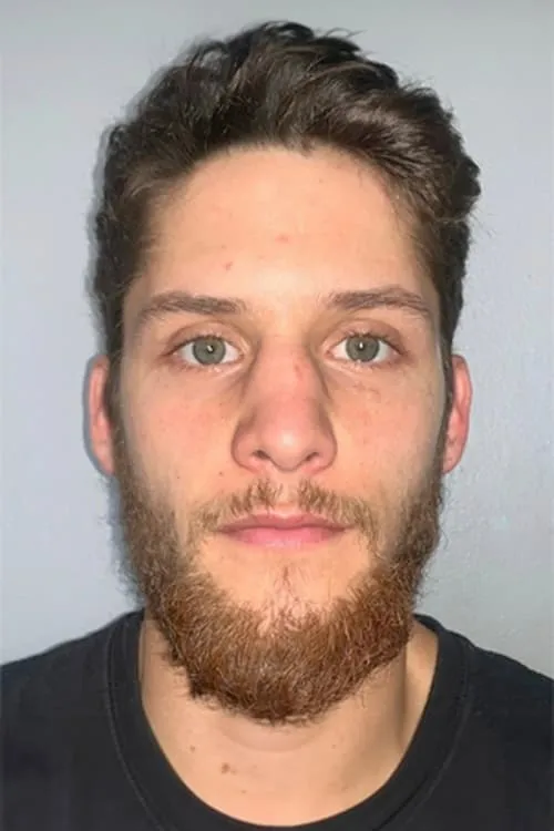 Isaac Munoz Gutierrez ha trabajado con Carlos Mujica en 1 ocasiones