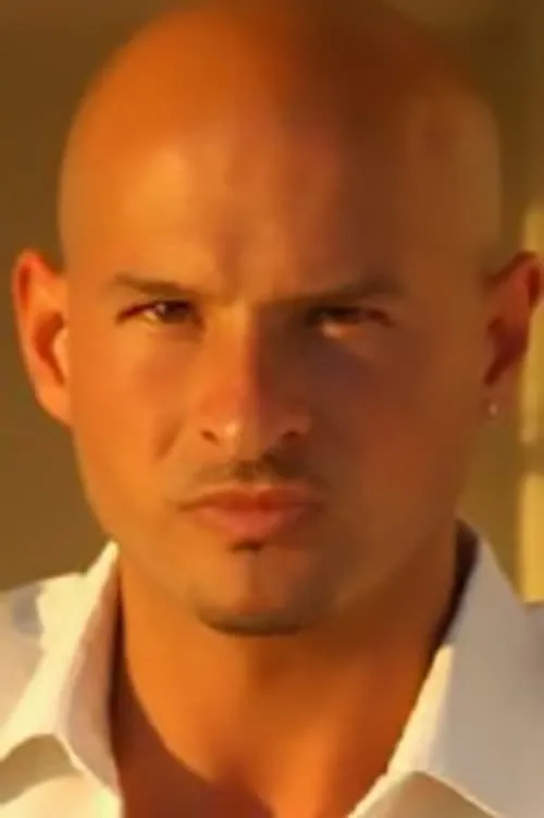 Bimbo Hart ha trabajado con Carlos Peres en 2 ocasiones