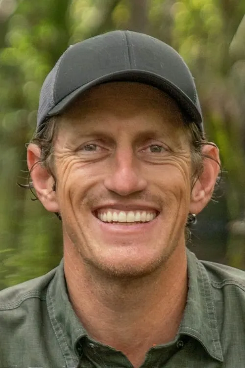 Brian Kelly ha trabajado con Carlton Ward Jr. en 1 ocasiones