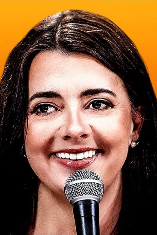 Carmen Lynch interpretando a Self