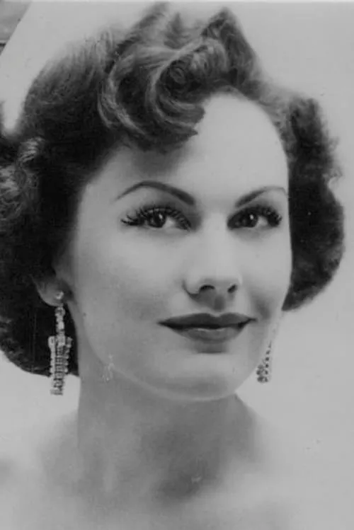 Carol Brewster interpretando a Model / Dancer