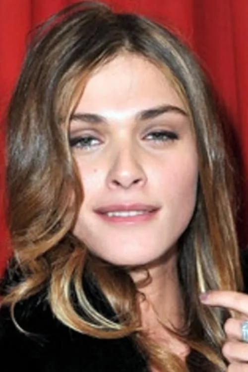 Magali Léger ha trabajado con Caroline de Vivaise en 1 ocasiones