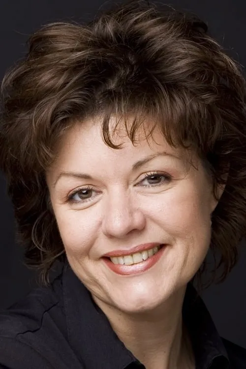 Caroline Kennison interpretando a 