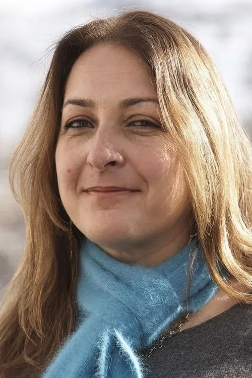 Caroline Libresco interpretando a Self