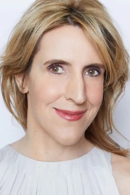 Carolyn Bridget Kennedy interpretando a Nurse Champagne