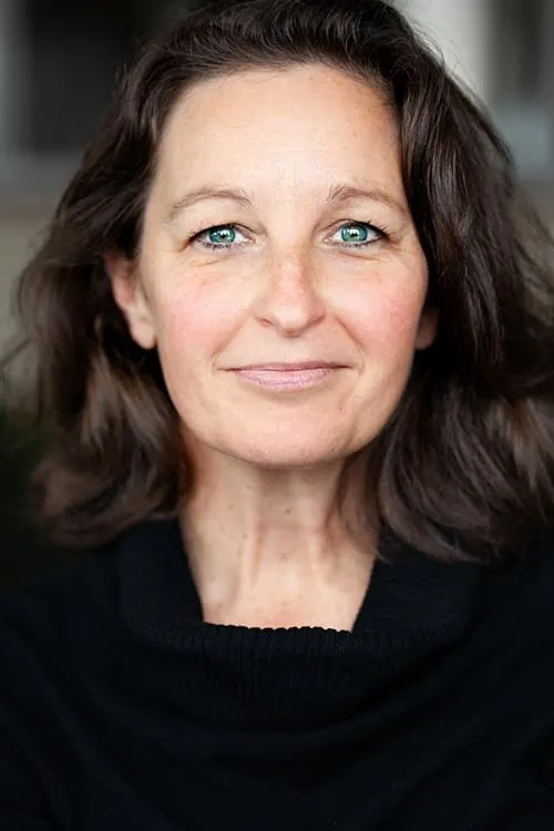 Freyja Benjamin ha trabajado con Carolyn Mullen en 1 ocasiones