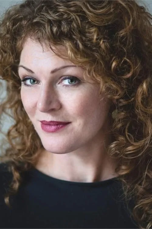 Sophie Hambleton ha trabajado con Carrie McLaughlin en 1 ocasiones