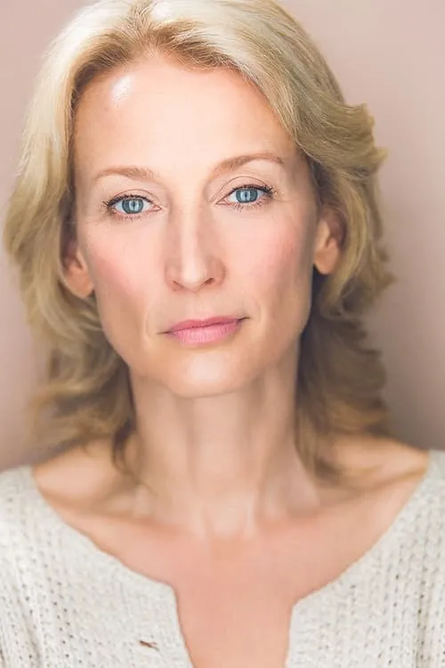 Puneet Prasad ha trabajado con Carrie Paff en 1 ocasiones