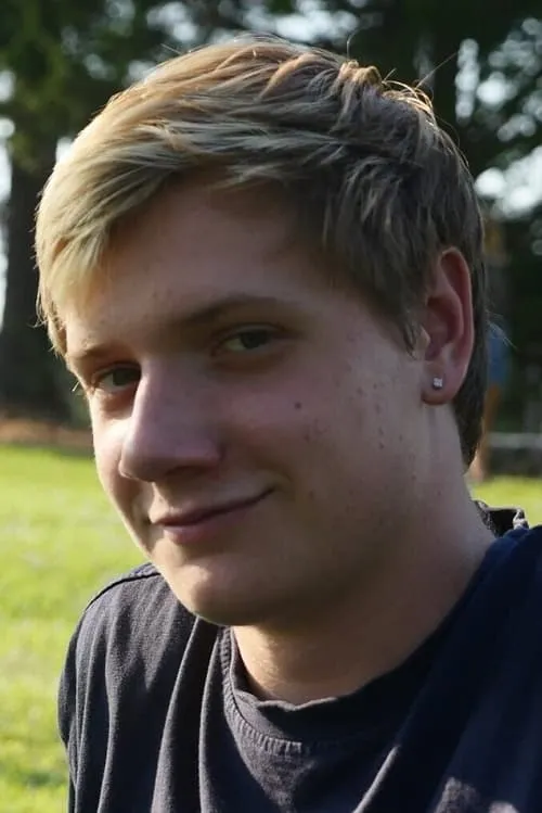 Dan Ellis ha trabajado con Carson Mitchell en 1 ocasiones