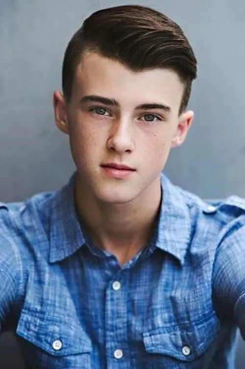 Justin Clarke ha trabajado con Carter Musselman en 1 ocasiones