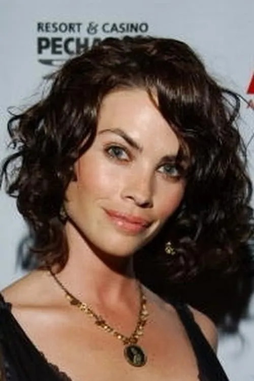 Cash Casia interpretando a Cindy