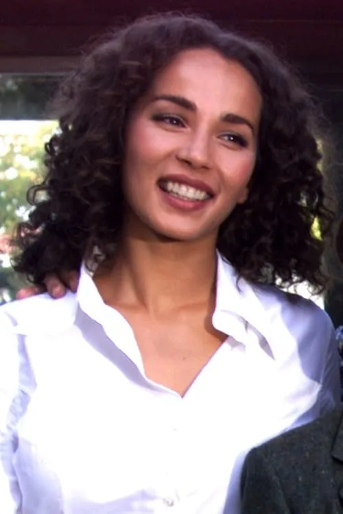 Caterina Deregibus interpretando a Mayda