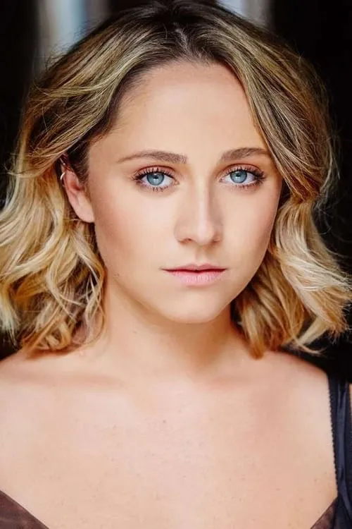 Cecelia Peters — personaje: Paige Dunkeley