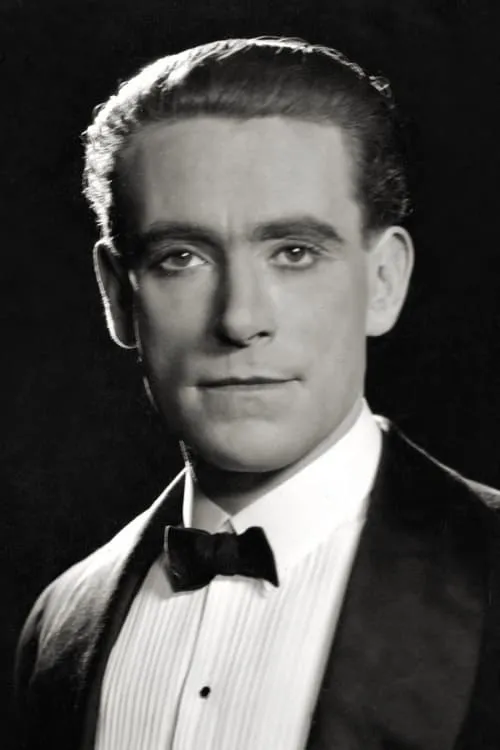 Will Machin ha trabajado con Cecil Holland en 2 ocasiones