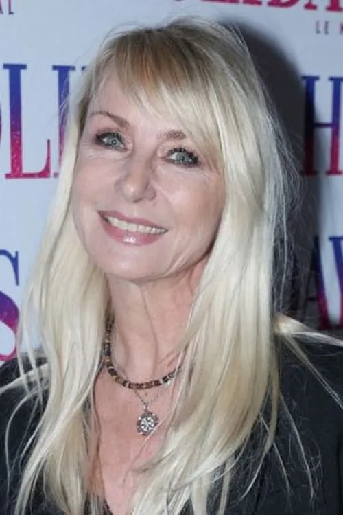 Cécile Chaduteau — personaje: Self