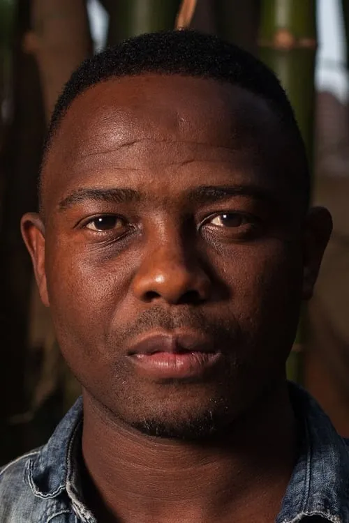 Cédric Ido interpretando a Philippe