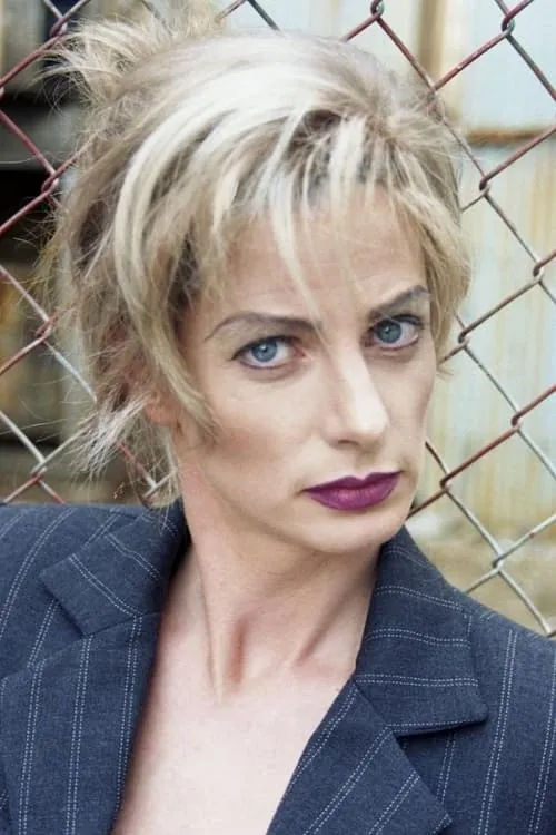 Cole Evan Weiss ha trabajado con Celia Bond en 1 ocasiones