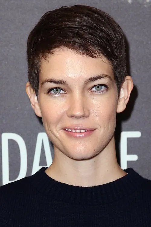 Lily Baldwin ha trabajado con Celia Rowlson-Hall en 1 ocasiones