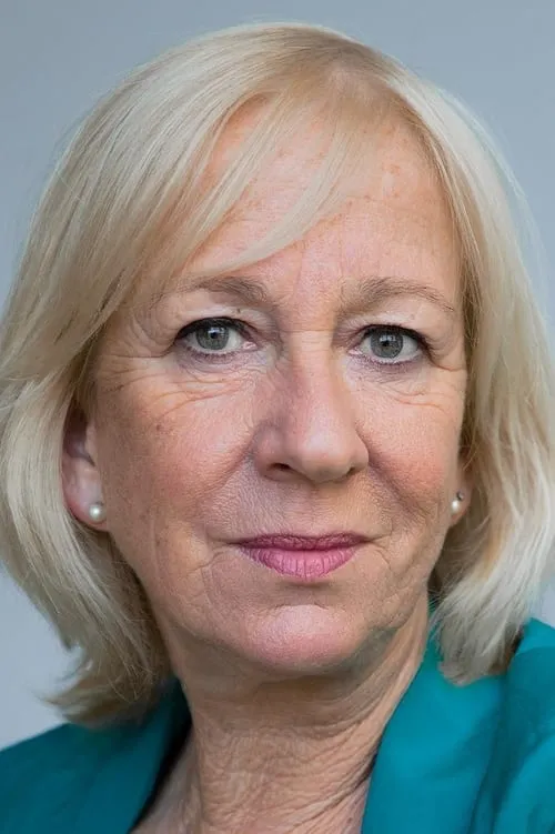 Tom Hardy ha trabajado con Celia Williams en 1 ocasiones