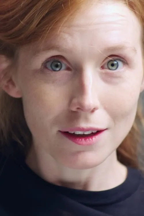 Céline Peret interpretando a Sylvie