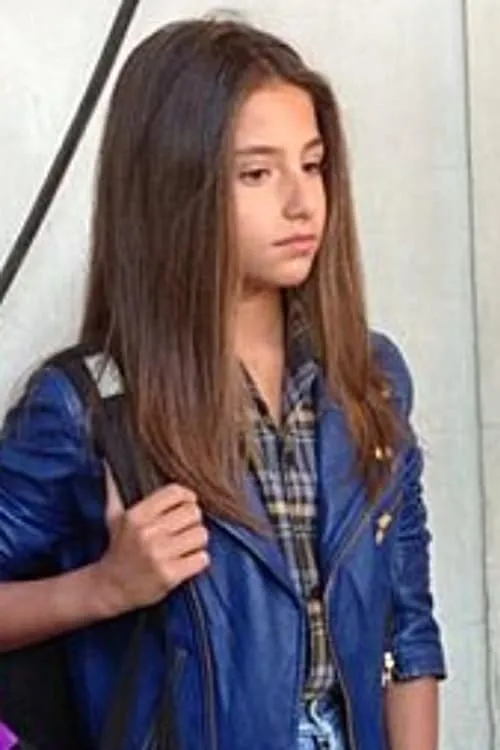 Sophie Bacry Picciotto ha trabajado con Chanel Hoxha en 1 ocasiones